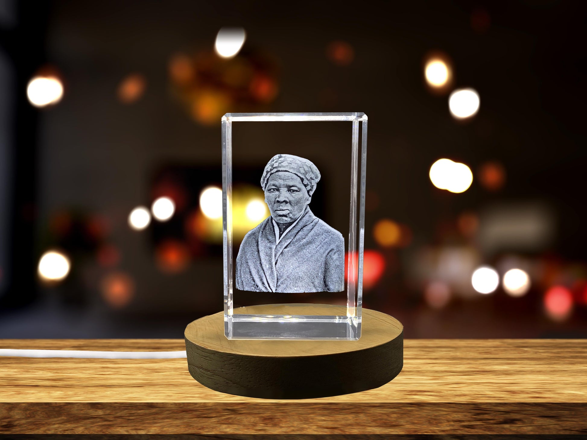 High-Quality Photo Printing & Personalized Gifts - Harriet Tubman 3D Engraved Crystal - Celebrate the Legacy of the "Moses of Her People" | FreezePIX