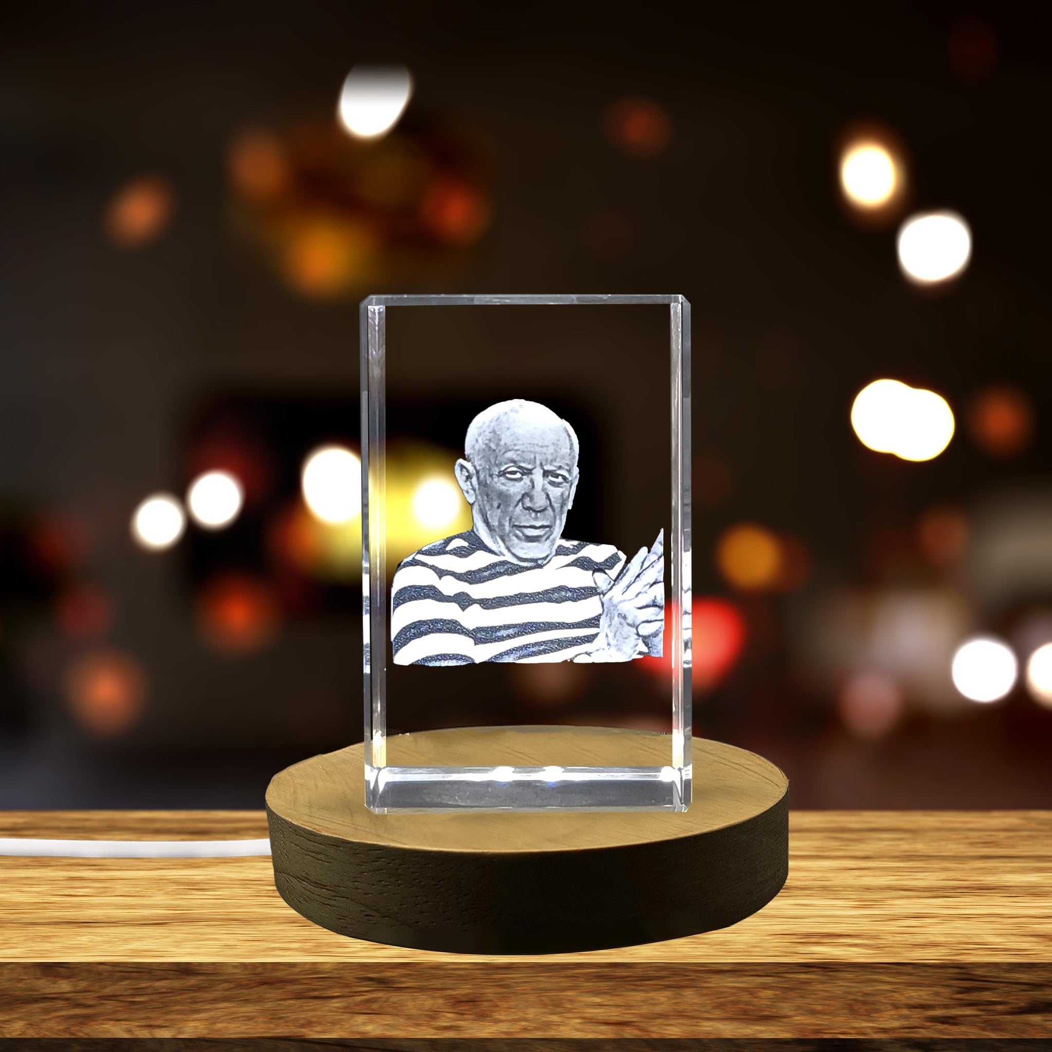 High-Quality Photo Printing & Personalized Gifts - Pablo Picasso 3D Engraved Crystal Sculpture | Legendary Artist | FreezePIX