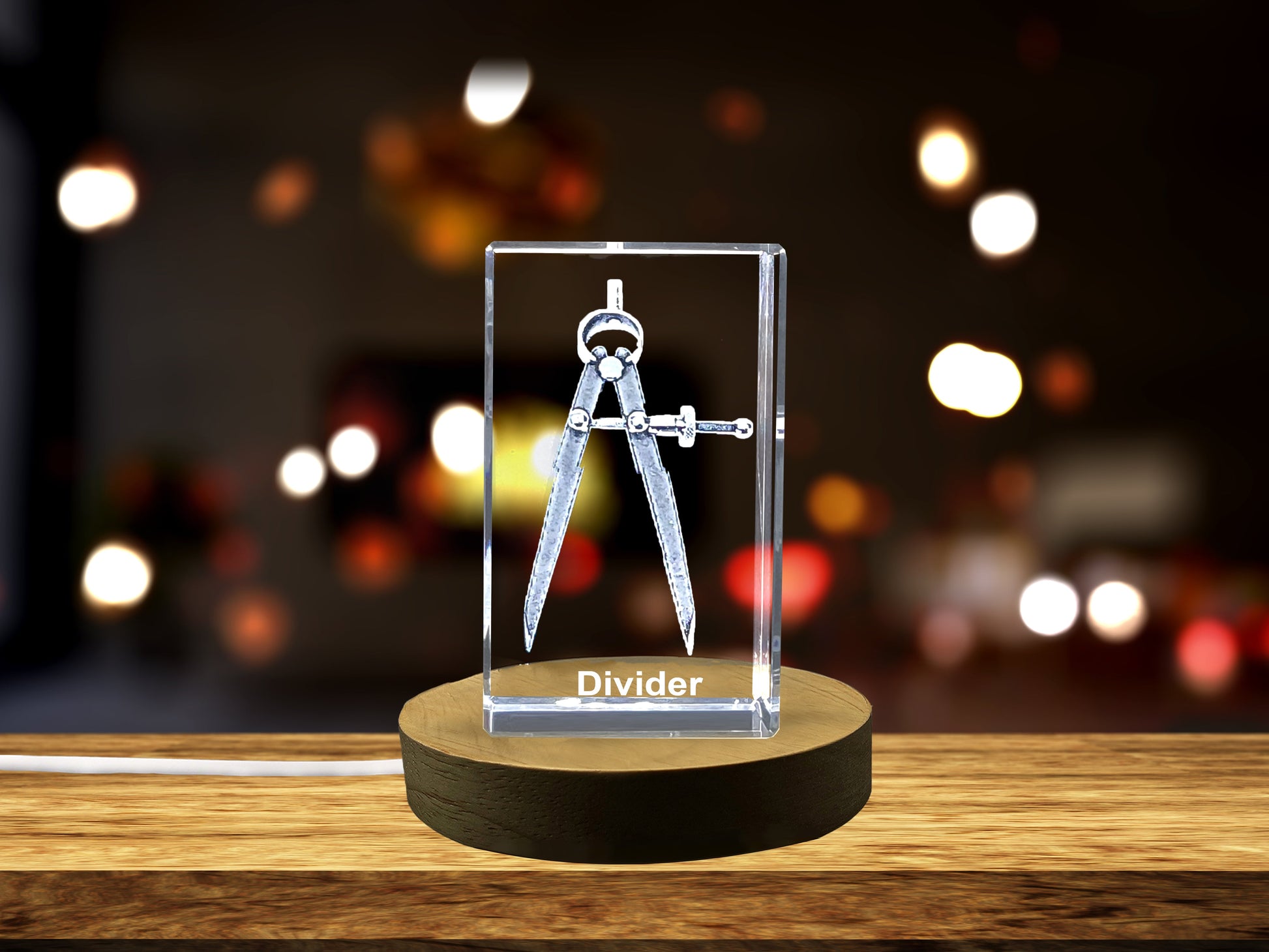 High-Quality Photo Printing & Personalized Gifts - Intricately Crafted Crystal Divider Sculpture - A Work of Precision Geometry | FreezePIX